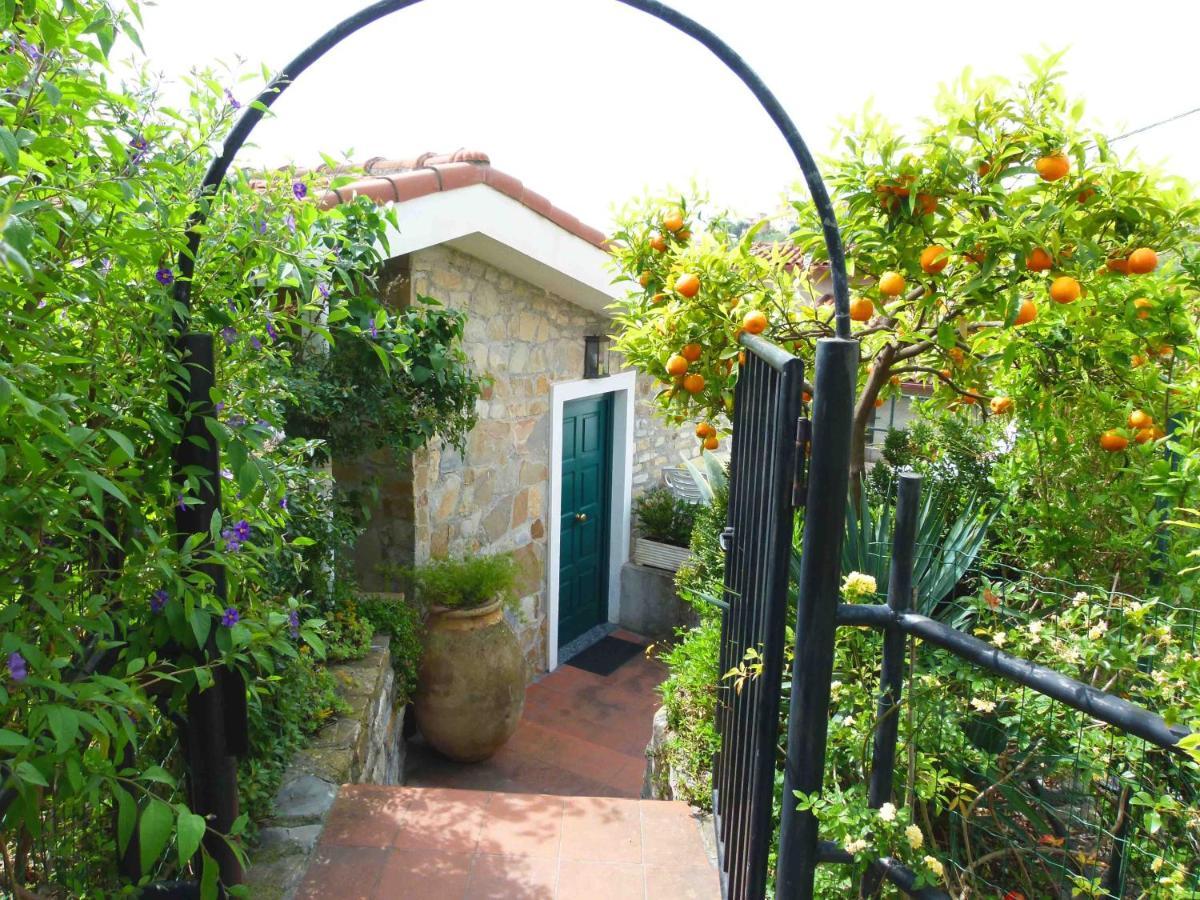 Un Posto Al Sole Villa Diano San Pietro Exterior photo